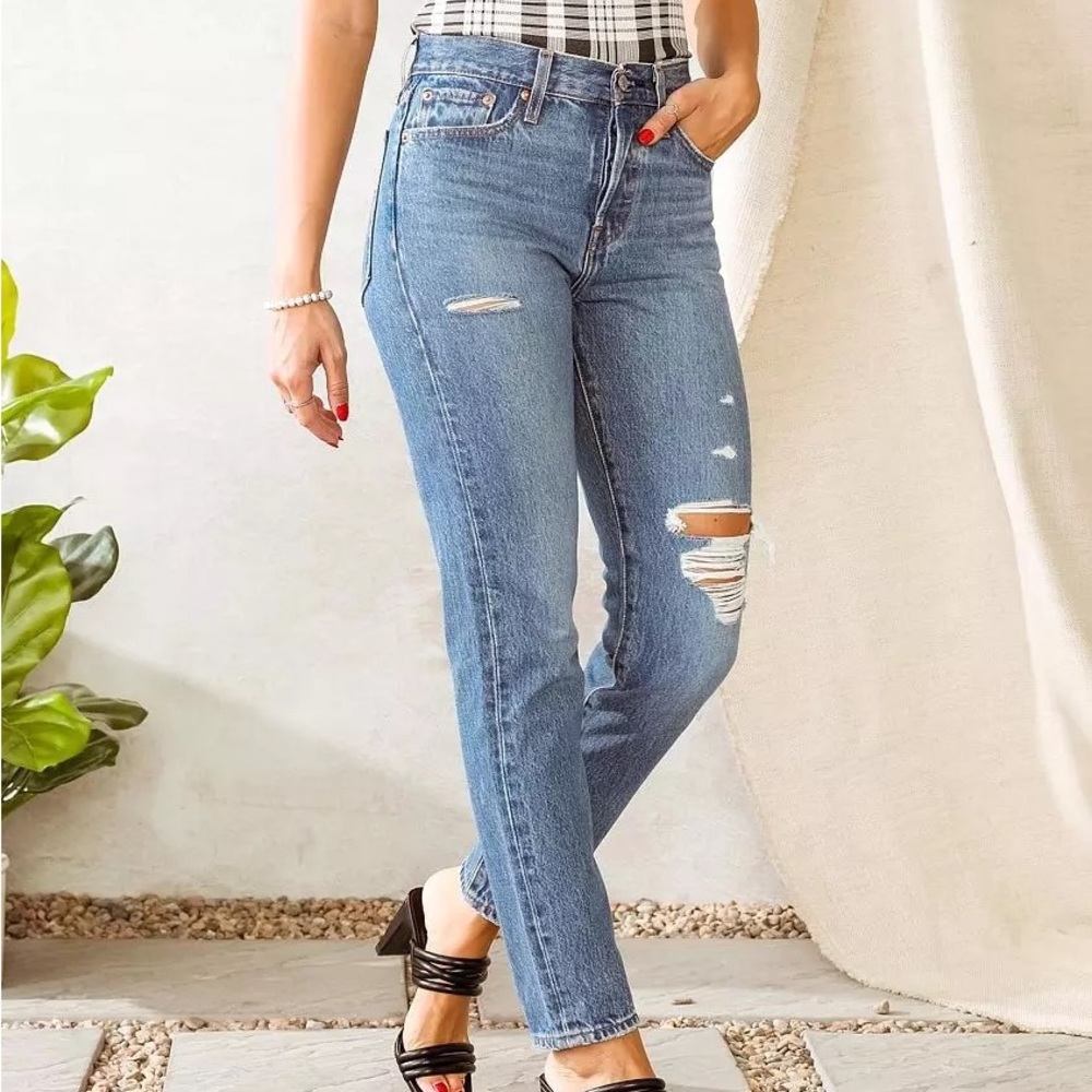LEVI’S Premium Wedgie‎ Icon Jeans
